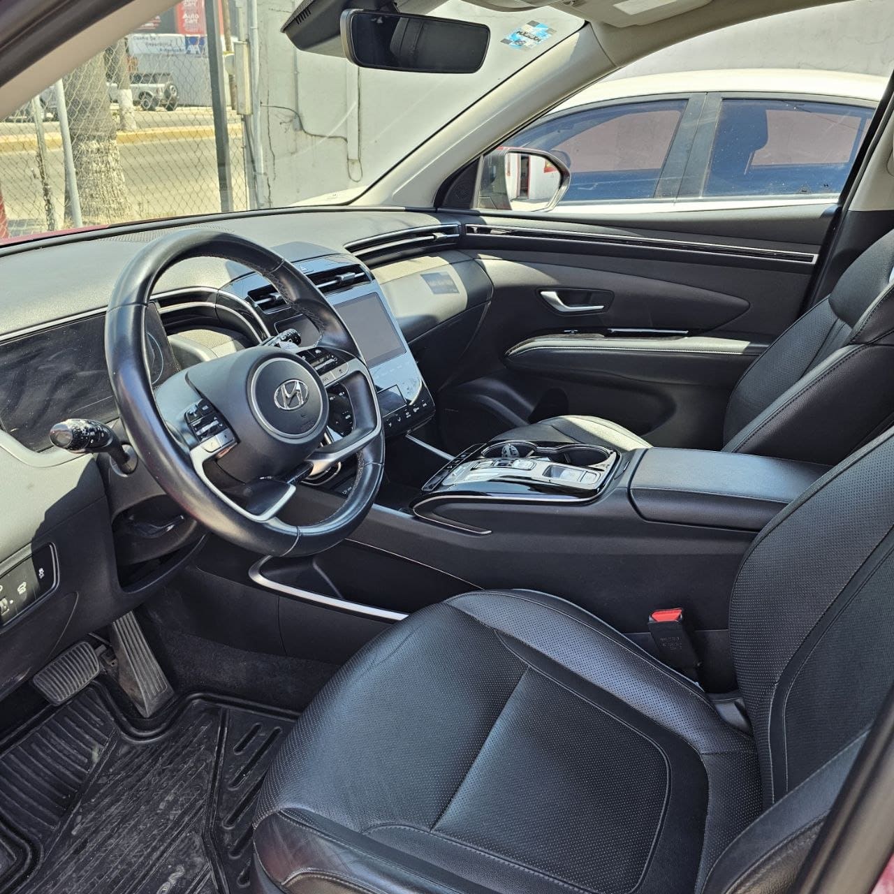Hyundai Tucson Limited Tech 2023 en Ensenada miniatura 5