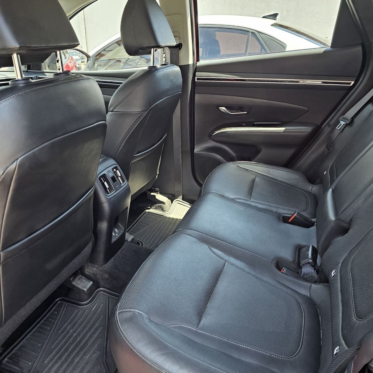 Hyundai Tucson Limited Tech 2023 en Ensenada miniatura 7