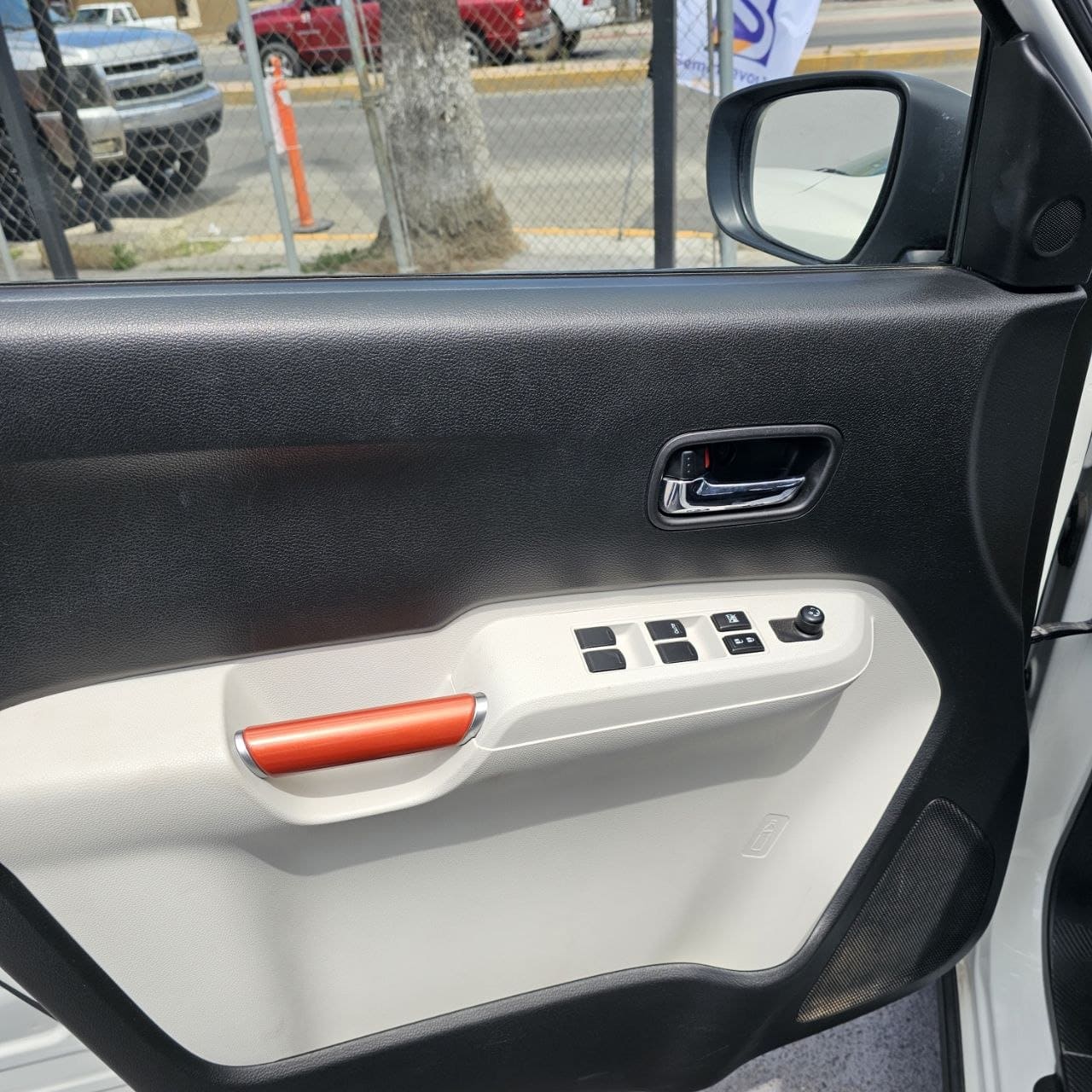 Suzuki Ignis GLX 2019 en Ensenada miniatura 6